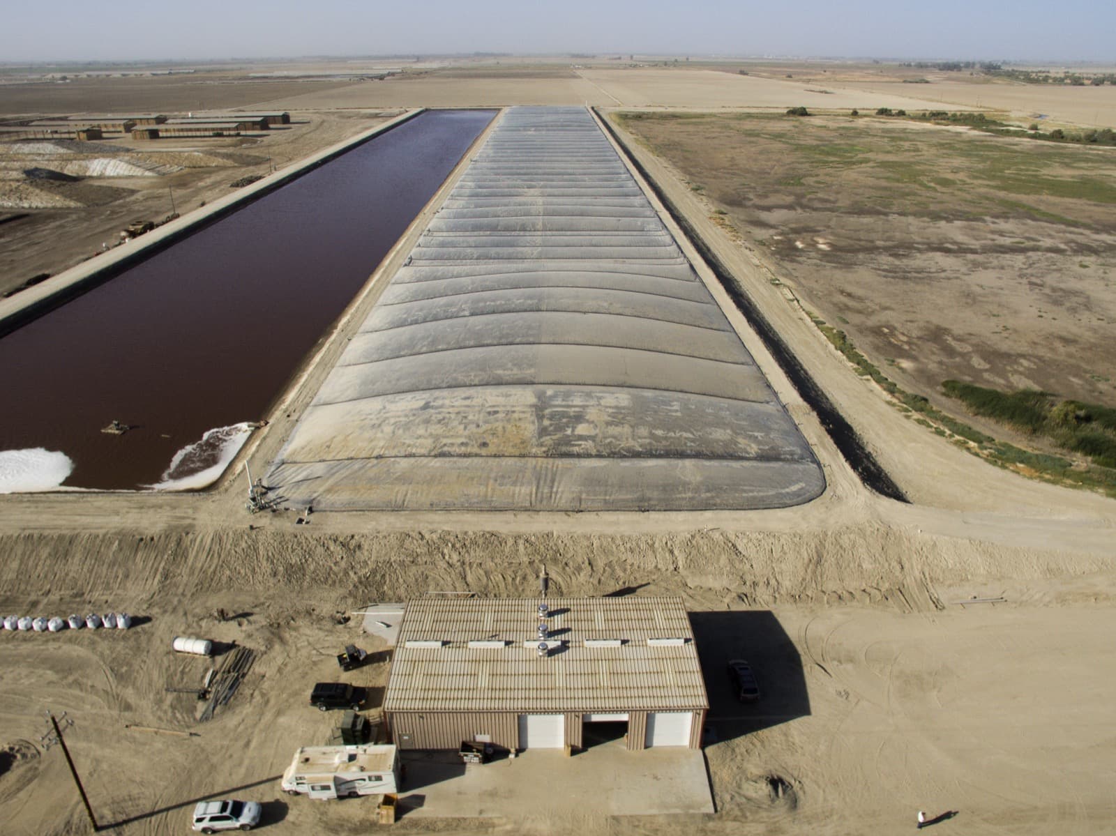 Aerial view of EFI USA geosynthetic liner installation